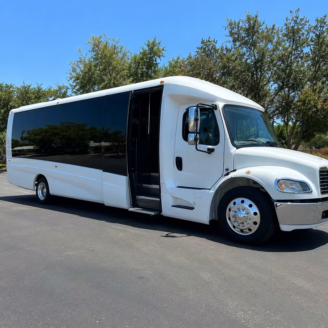 minibus rentals for arkansas state and jonesboro medical staff