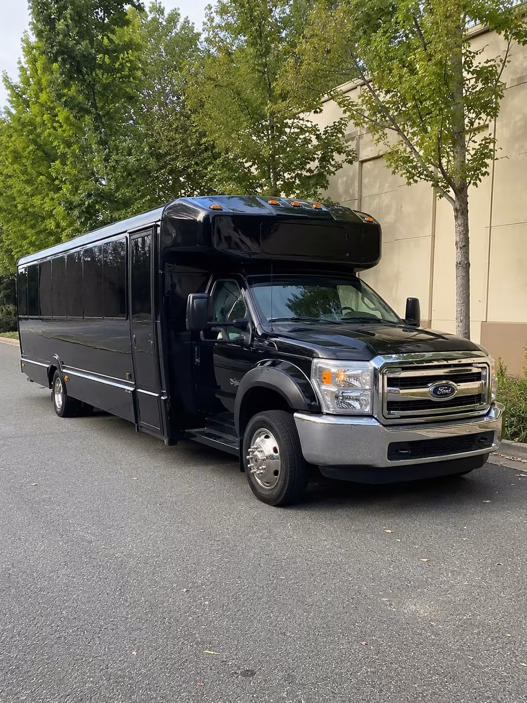 party bus rentals in jonesboro with prom night amenities