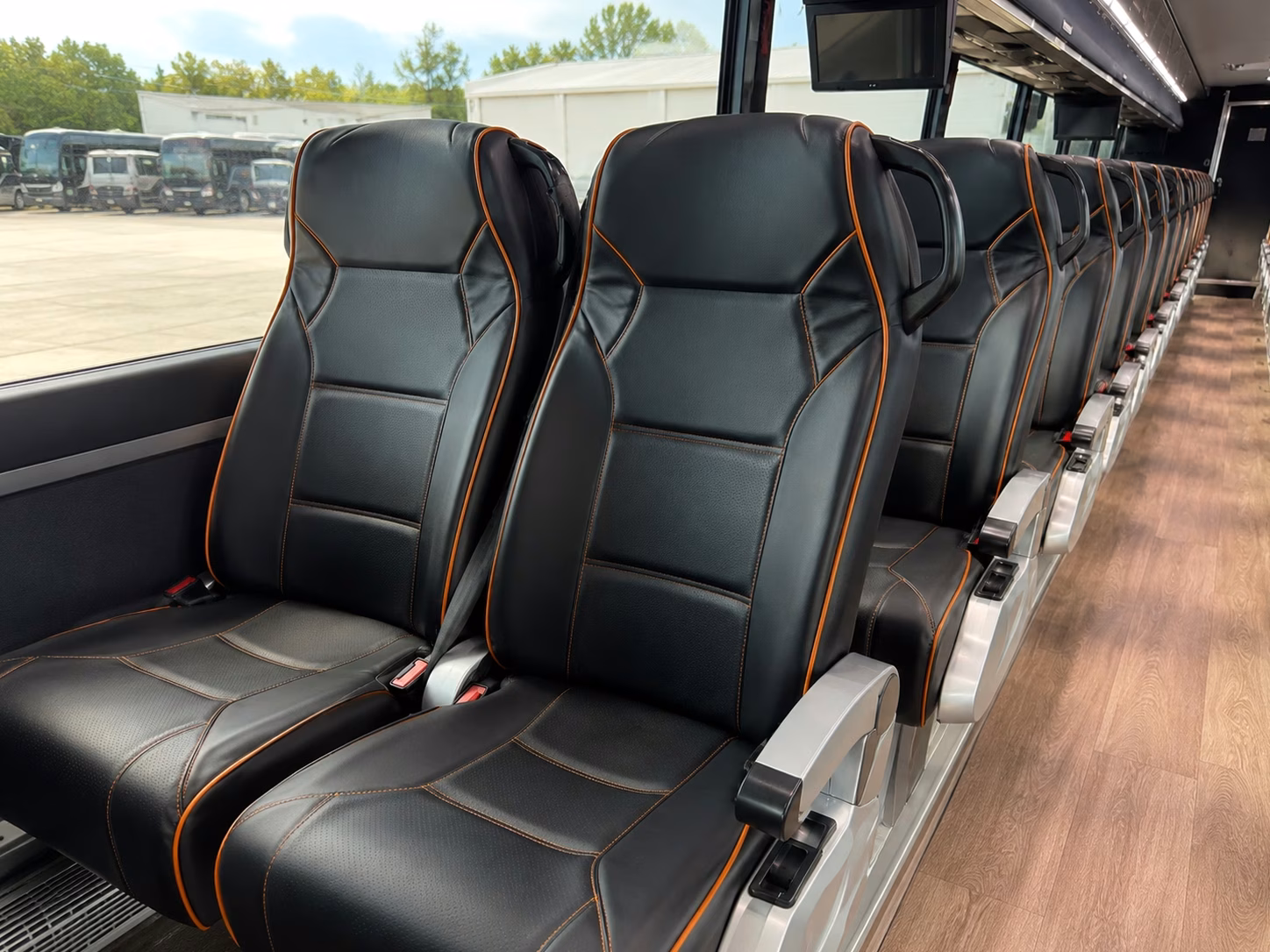 rehearsal dinner shuttle bus rentals in jonesboro